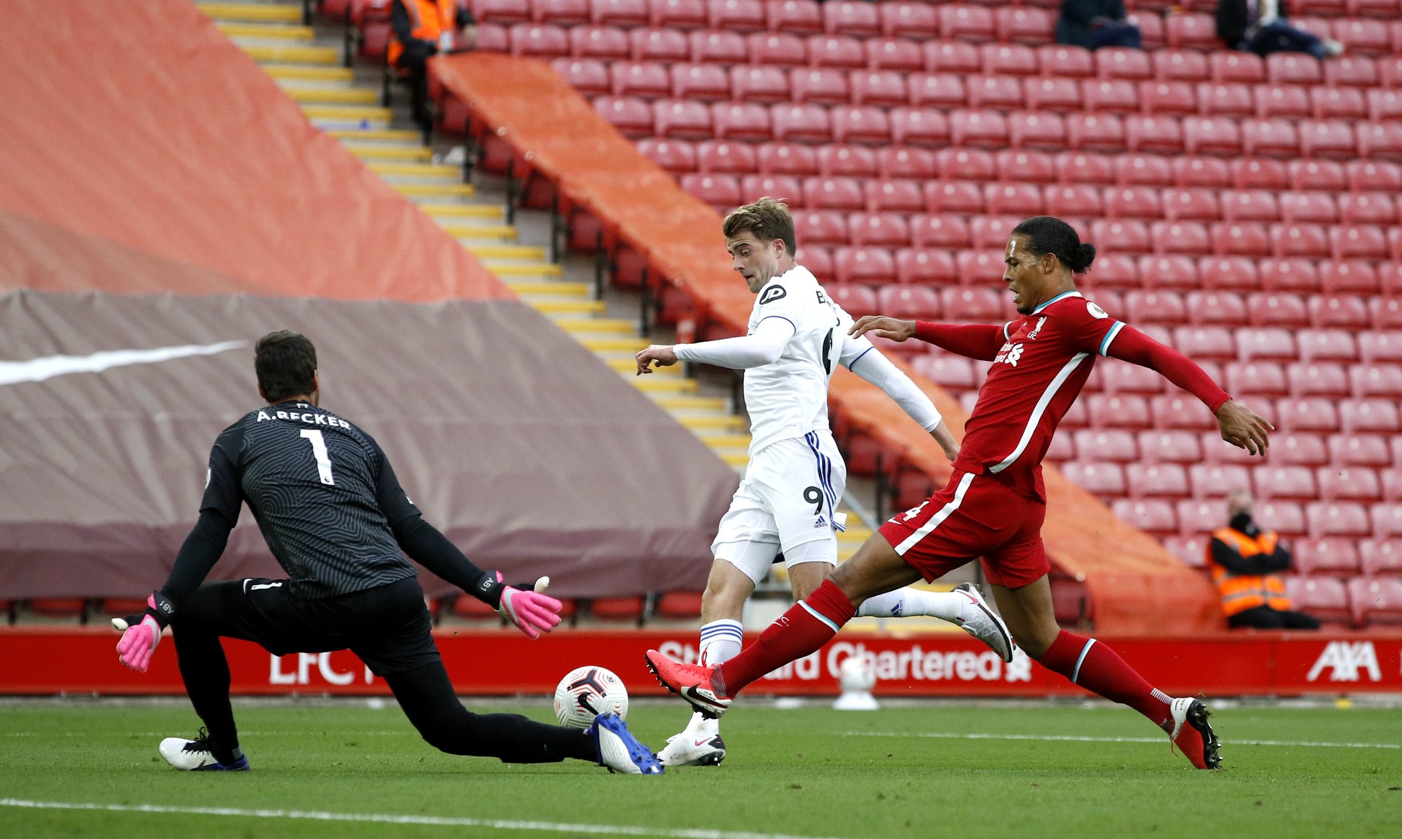 员是一个使 员是一个使